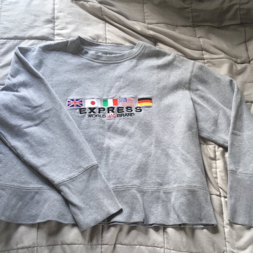 Cropped crew neck